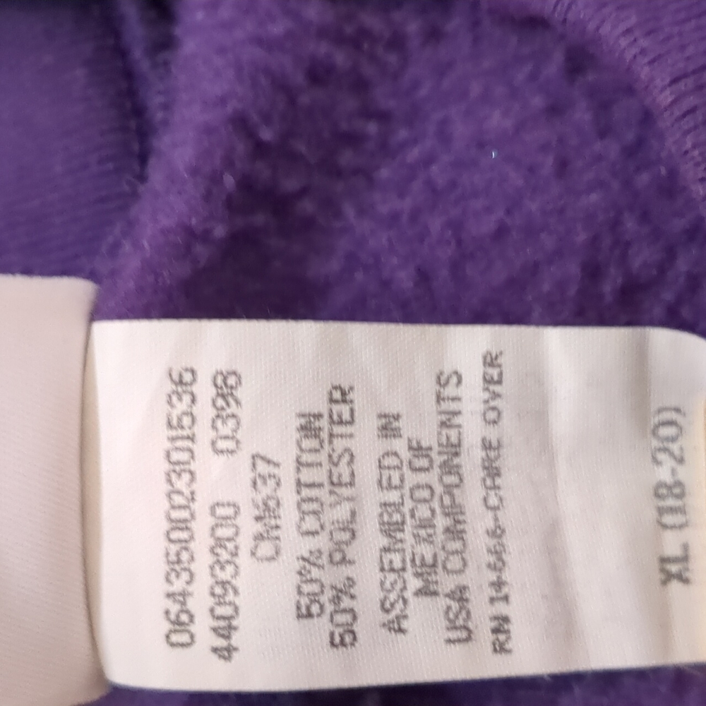 Purple youth sweatshirt in XL (18-20) - Picture 6 of 6